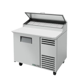 Mesa Refrigerada De Preparacion De Pizzas True TPP-AT-44-HC De 6 Insertos